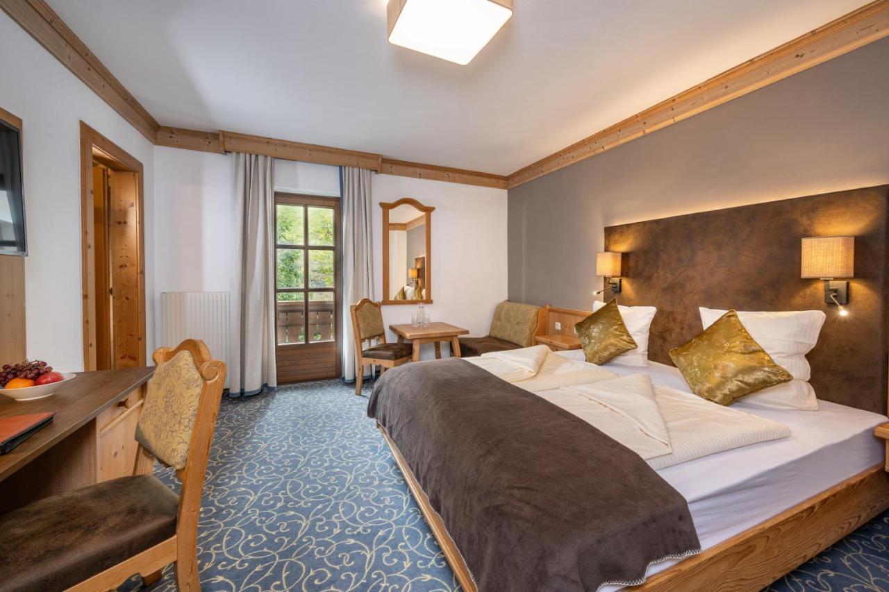 Naturhotel Huettenwirt Im Grossarltal Huttschlag Luaran gambar