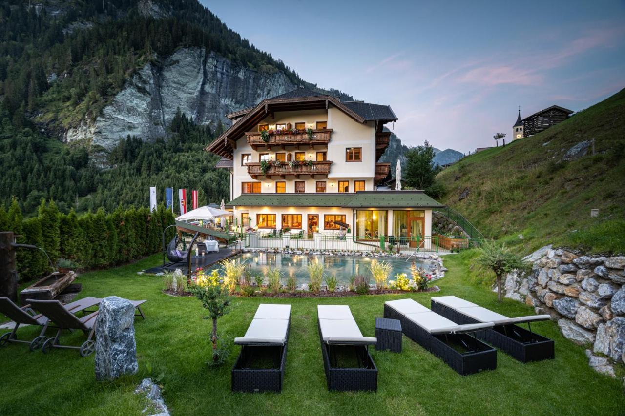Naturhotel Huettenwirt Im Grossarltal Huttschlag Luaran gambar