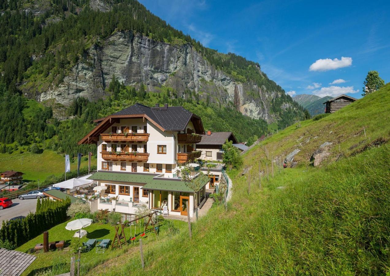 Naturhotel Huettenwirt Im Grossarltal Huttschlag Luaran gambar