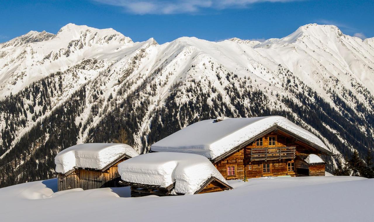 Naturhotel Huettenwirt Im Grossarltal Huttschlag Luaran gambar