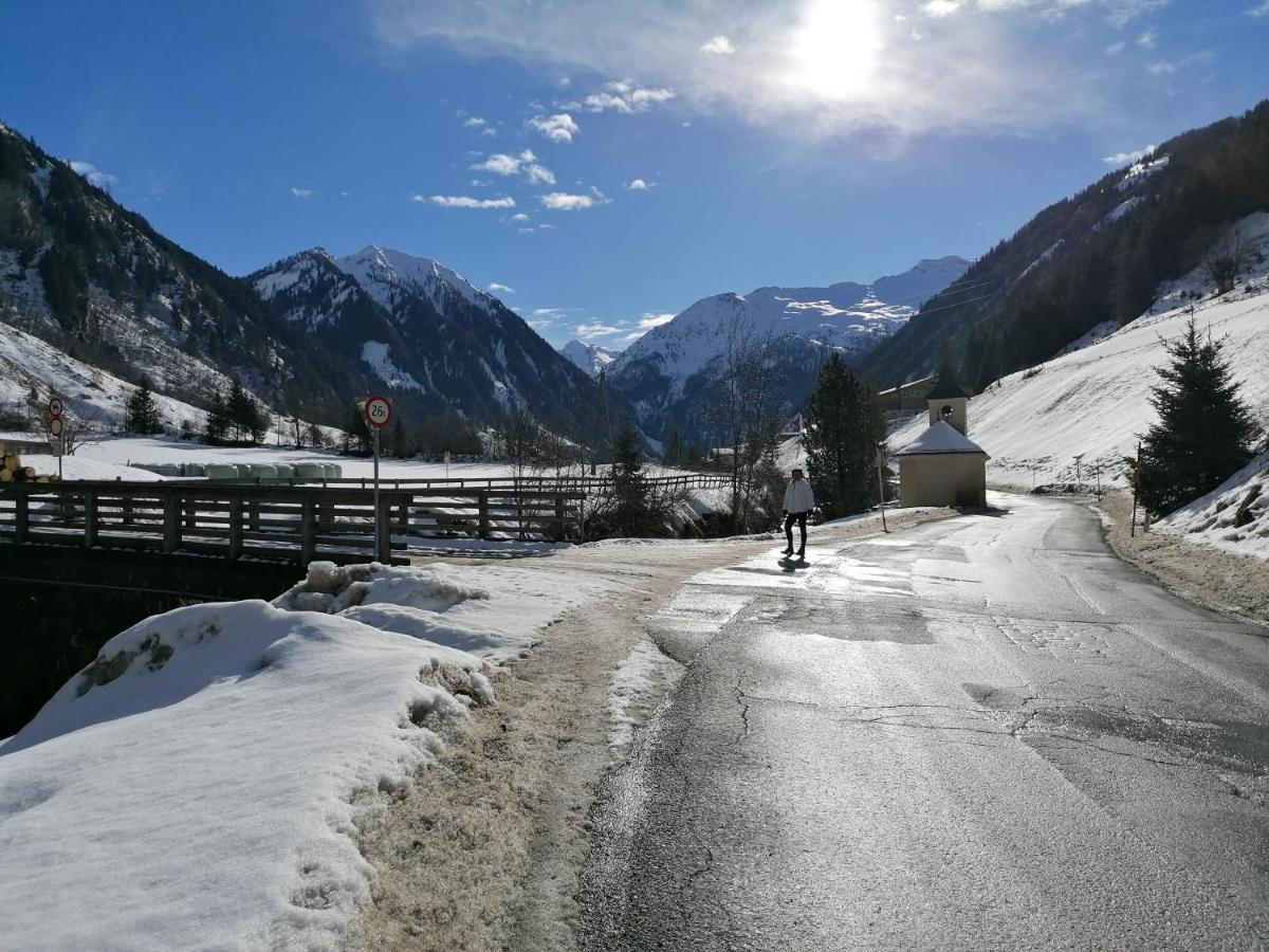 Naturhotel Huettenwirt Im Grossarltal Huttschlag Luaran gambar