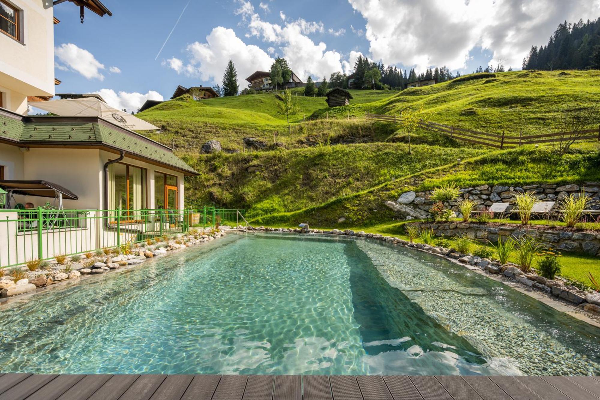 Naturhotel Huettenwirt Im Grossarltal Huttschlag Luaran gambar